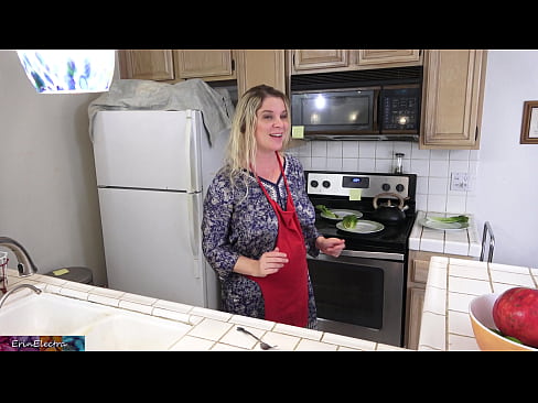 ❤️ Stepmom u munghje in cucina prima di a so data ❤❌ Porno anale à co.ladyxxxporno.ru ❌️