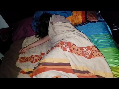 ❤️ Stepson rimprovera a so ghjovana matrigna mentre dorme. ❤❌ Porno anale à co.ladyxxxporno.ru ❌️